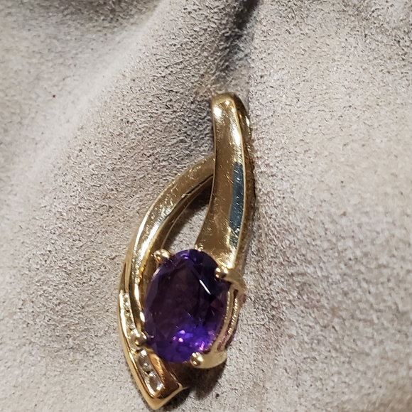 Amythest/Diamond Pendant - Picture 3 of 5